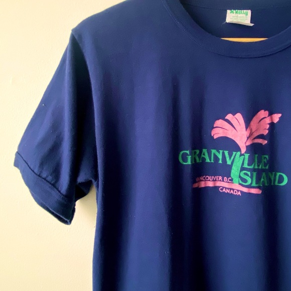 Vintage Tops - Vintage Granville Island Vancouver Tee